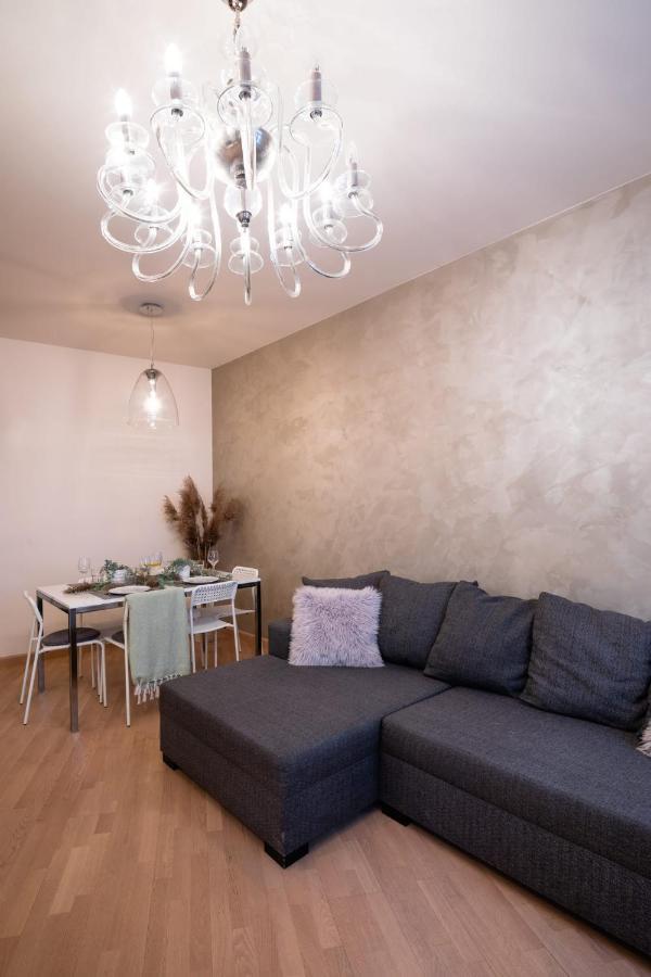 Old Riga Two Bedroom Apartment With 2 Bathrooms Exterior photo